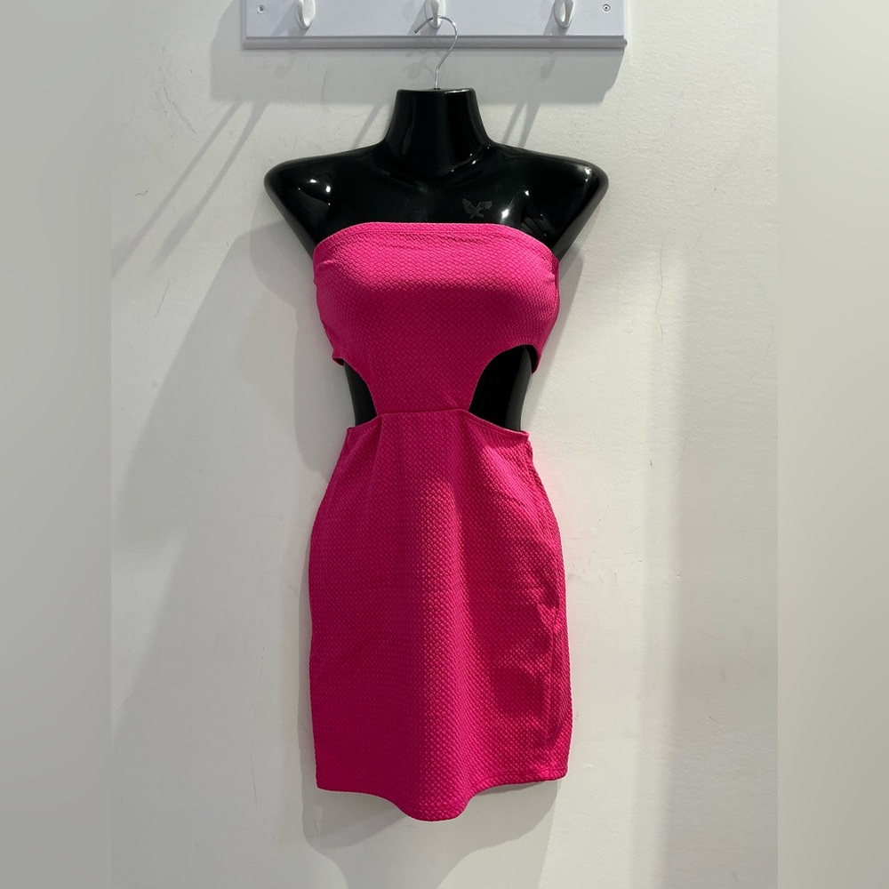 Elegant Pink Strapless Dress